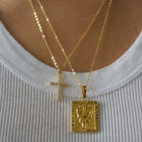 14k Yellow Gold Diamond Cross 18 Inch Necklace - Picture 5 of 6